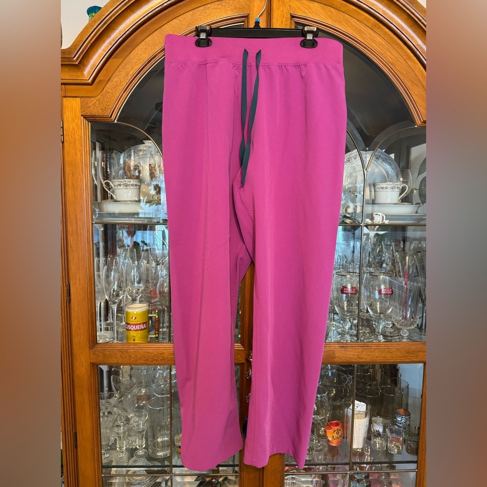 Figs Livingston Scrub Pants XL in Bright Fuchsia